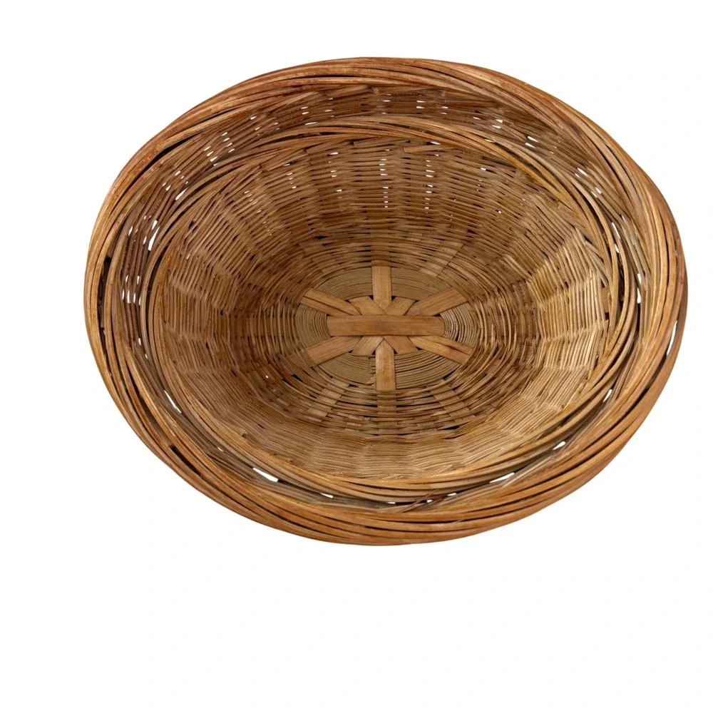 N/A handcrafted wicker